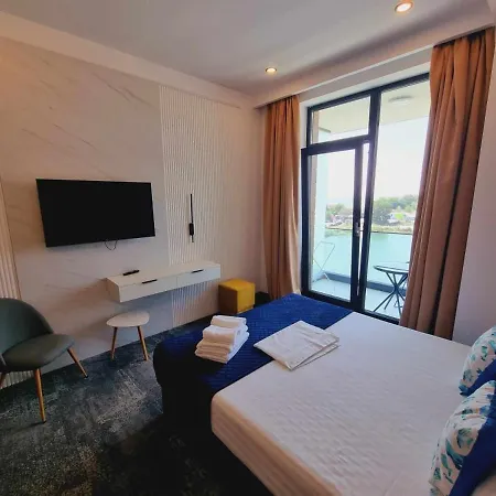 Nava Hotell